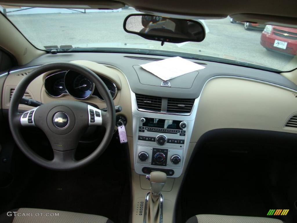 2010 Malibu LS Sedan - Gold Mist Metallic / Cocoa/Cashmere photo #24
