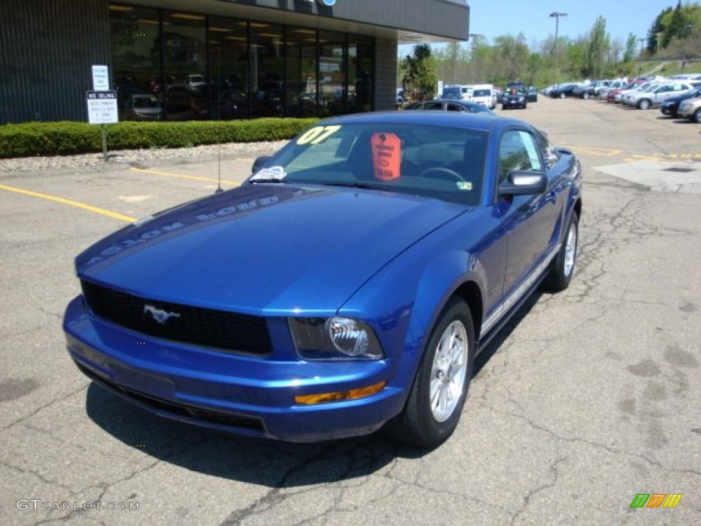 2007 Mustang V6 Deluxe Coupe - Vista Blue Metallic / Dark Charcoal photo #11