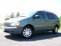 1998 Silver Spruce Metallic Toyota Sienna LE  photo #4