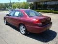 2004 Merlot Metallic Ford Taurus SE Sedan  photo #2