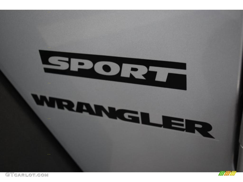 2010 Wrangler Sport 4x4 - Bright Silver Metallic / Dark Slate Gray/Medium Slate Gray photo #6