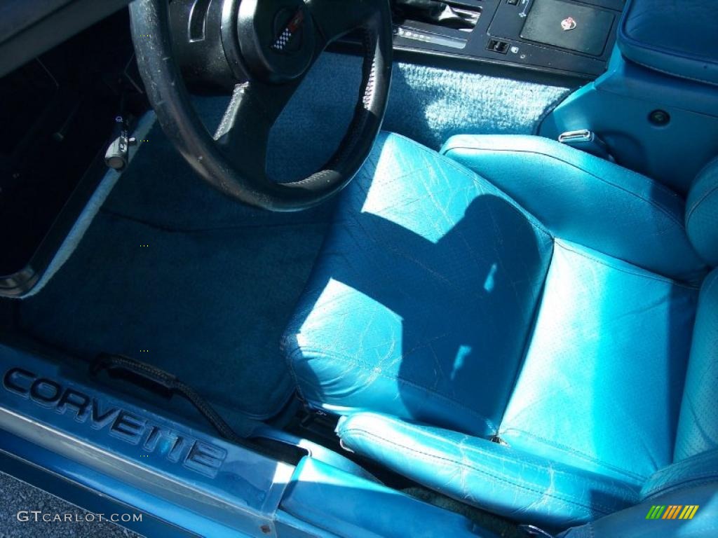 1987 Corvette Coupe - Medium Blue Metallic / Blue photo #8