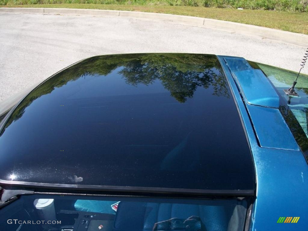1987 Corvette Coupe - Medium Blue Metallic / Blue photo #14