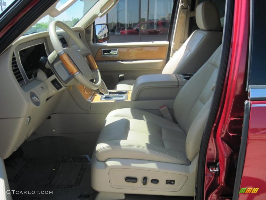 2007 Lincoln Navigator Luxury Front Seat Photos