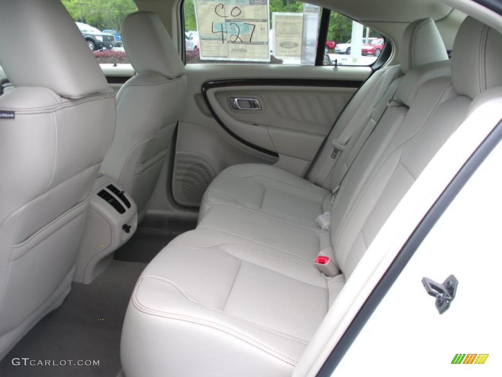 Light Stone Interior 2010 Ford Taurus Limited Photo #29398847