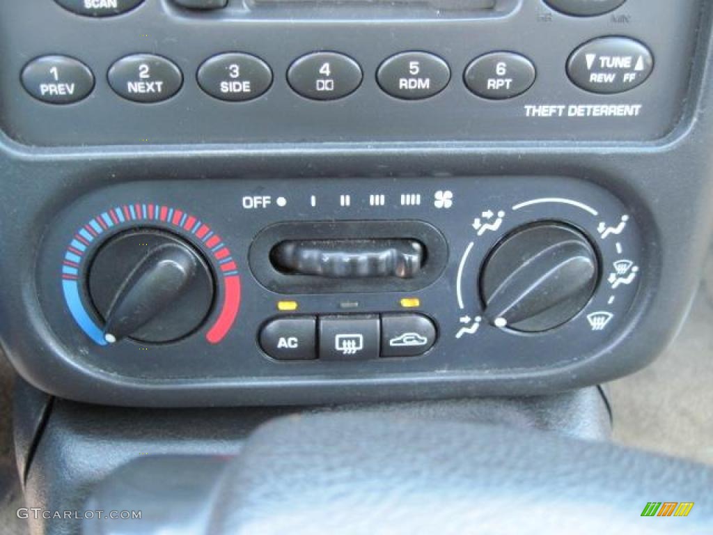 2002 S Series SL1 Sedan - Silver Blue / Gray photo #8