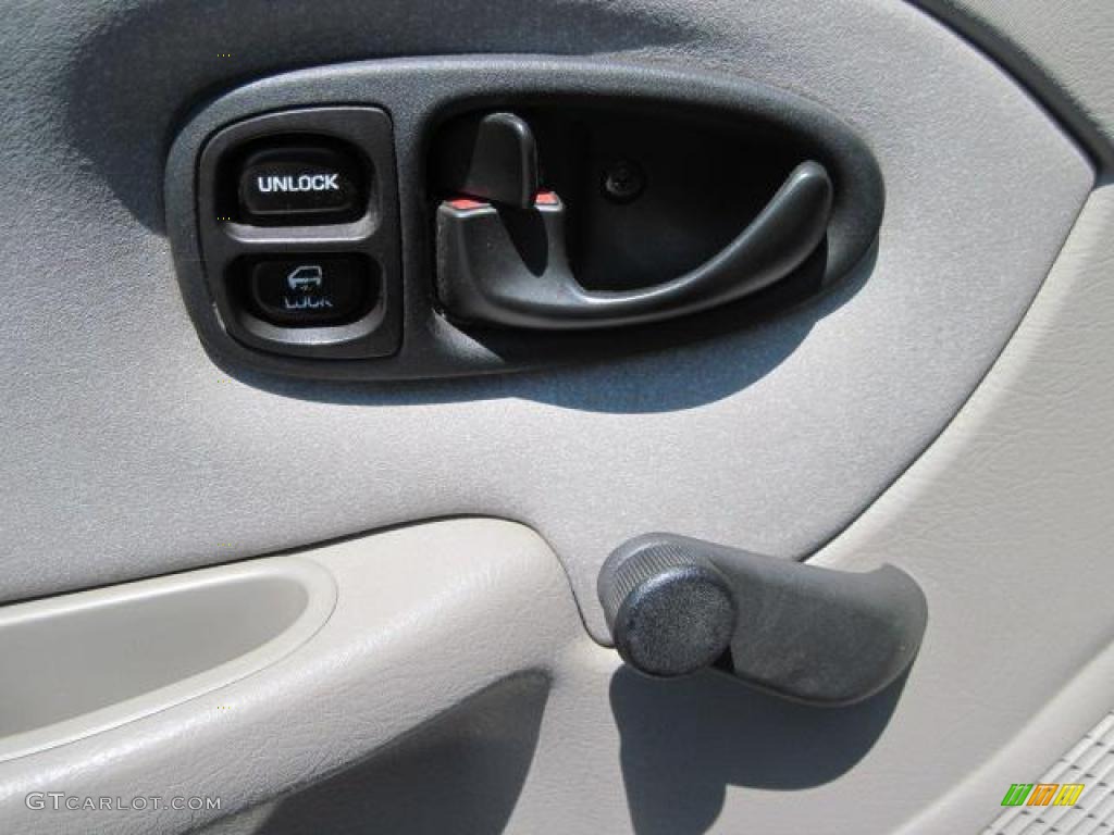 2002 S Series SL1 Sedan - Silver Blue / Gray photo #13