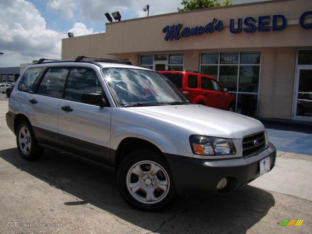 2004 Forester 2.5 X - Platinum Silver Metallic / Gray photo #30