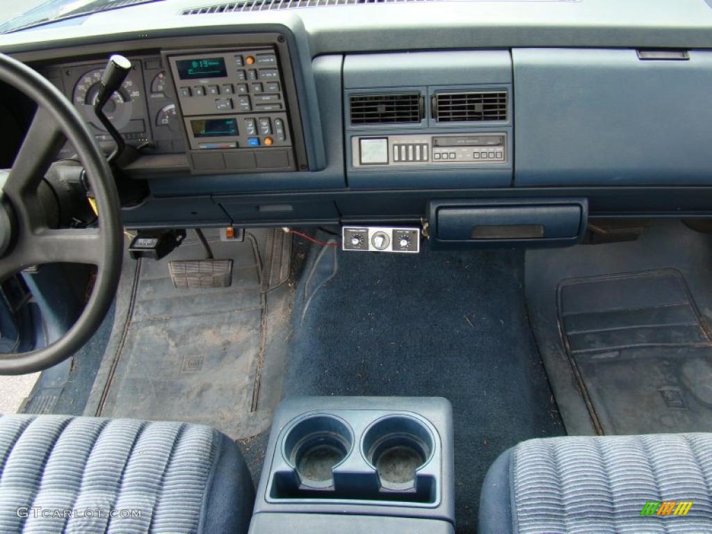 1990 C/K C3500 454 SS Regular Cab - Catalina Blue Metallic / Blue photo #13