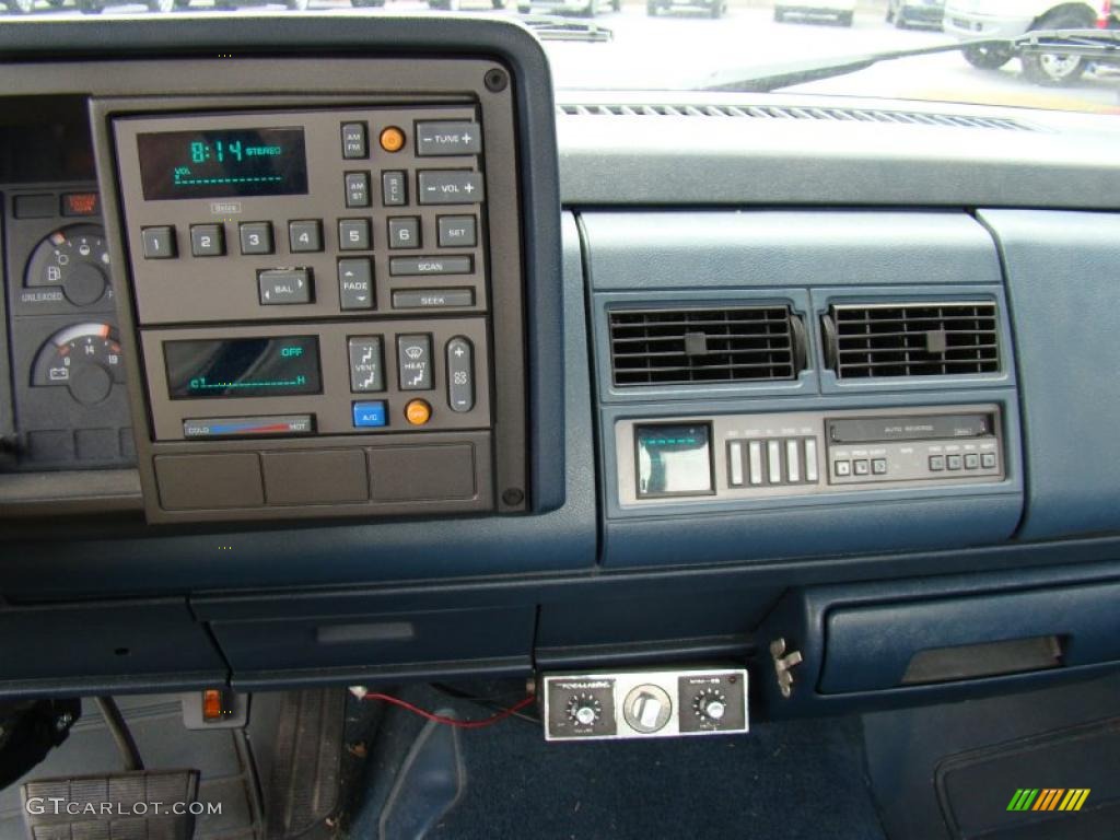 1990 C/K C3500 454 SS Regular Cab - Catalina Blue Metallic / Blue photo #18