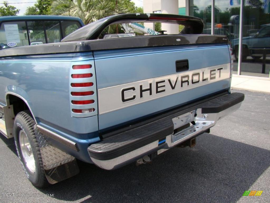 1990 C/K C3500 454 SS Regular Cab - Catalina Blue Metallic / Blue photo #29