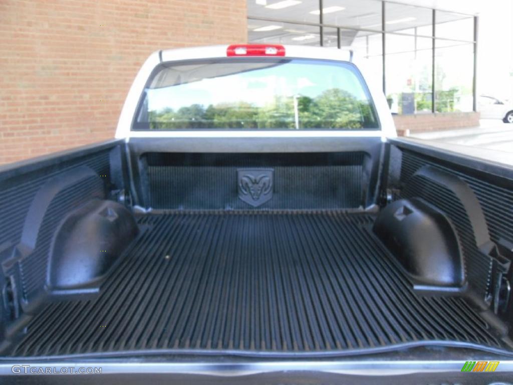 2004 Ram 1500 SLT Quad Cab - Bright Silver Metallic / Dark Slate Gray photo #15