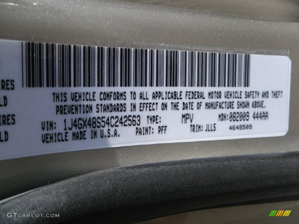 2004 Grand Cherokee Laredo - Light Pewter Metallic / Taupe photo #6