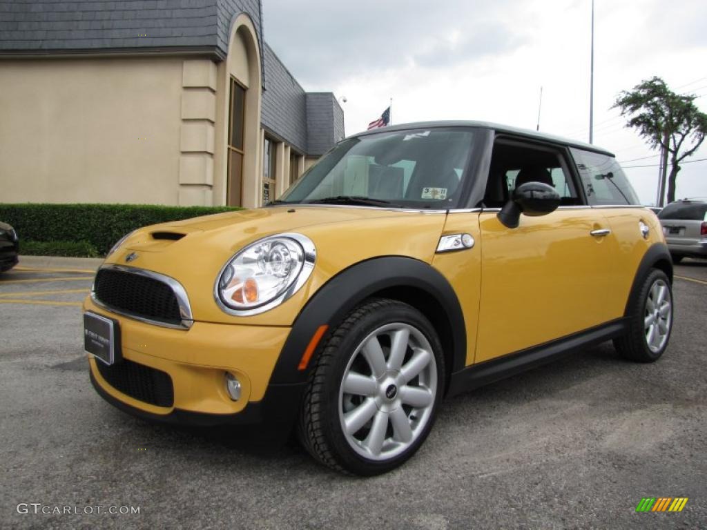 2007 Cooper S Hardtop - Mellow Yellow / Grey/Carbon Black photo #3