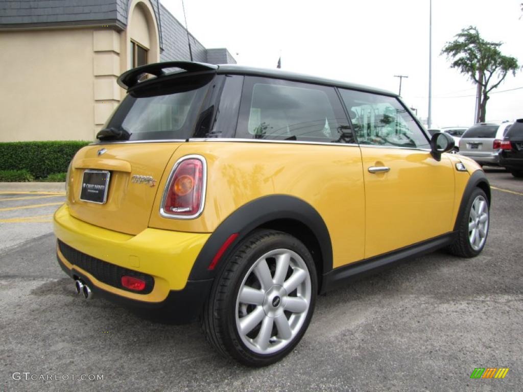 2007 Cooper S Hardtop - Mellow Yellow / Grey/Carbon Black photo #7