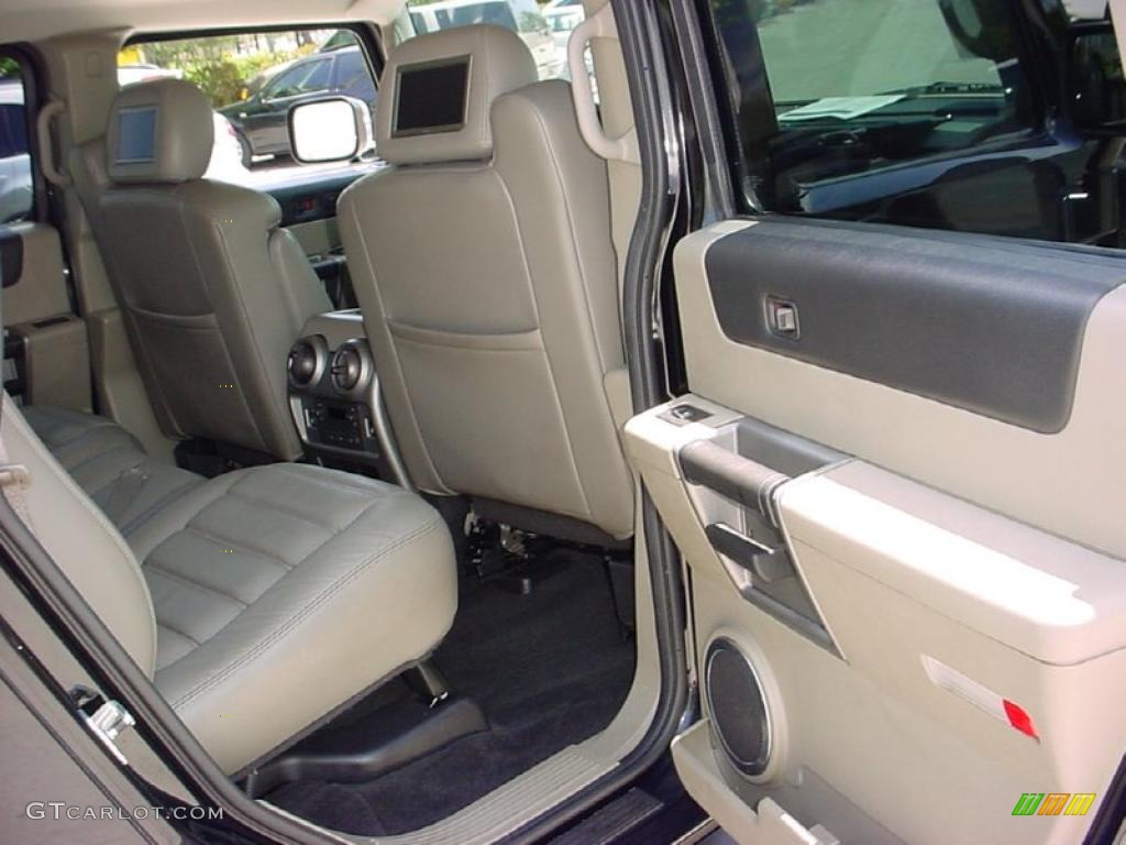 2003 H2 SUV - Black / Wheat photo #15