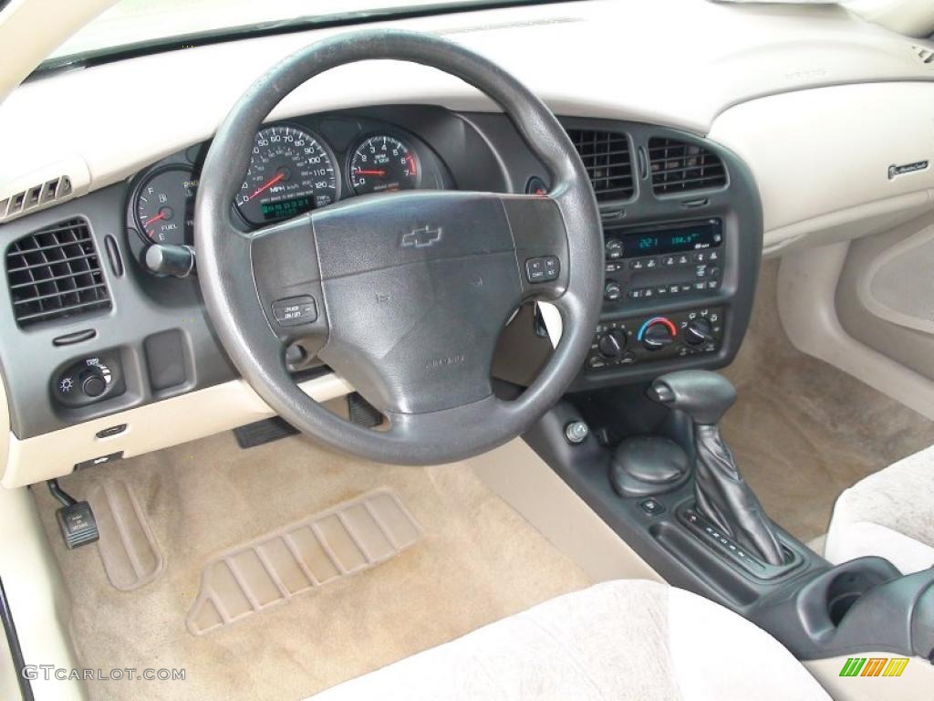2001 Monte Carlo LS - Light Sandrift Metallic / Neutral Beige photo #17