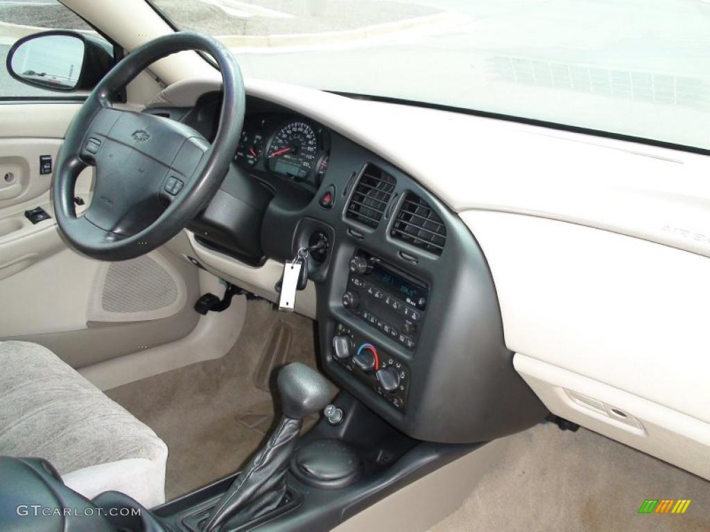 2001 Monte Carlo LS - Light Sandrift Metallic / Neutral Beige photo #26