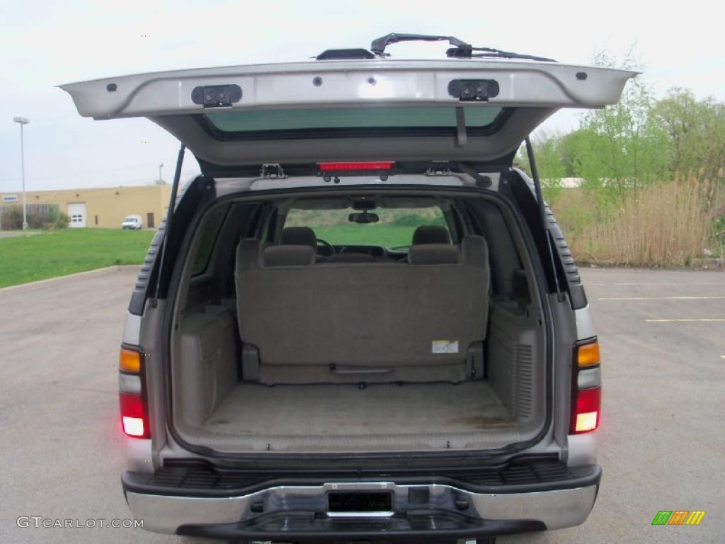 2004 Yukon XL 1500 SLE 4x4 - Silver Birch Metallic / Neutral/Shale photo #13