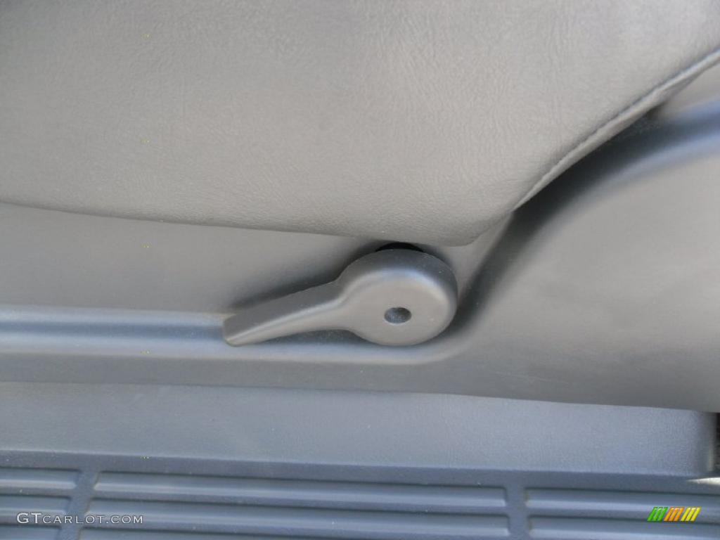 2003 Silverado 1500 Extended Cab - Summit White / Dark Charcoal photo #8