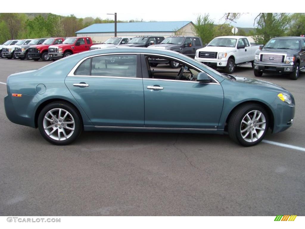 2009 Malibu LTZ Sedan - Silver Moss Metallic / Cocoa/Cashmere photo #4