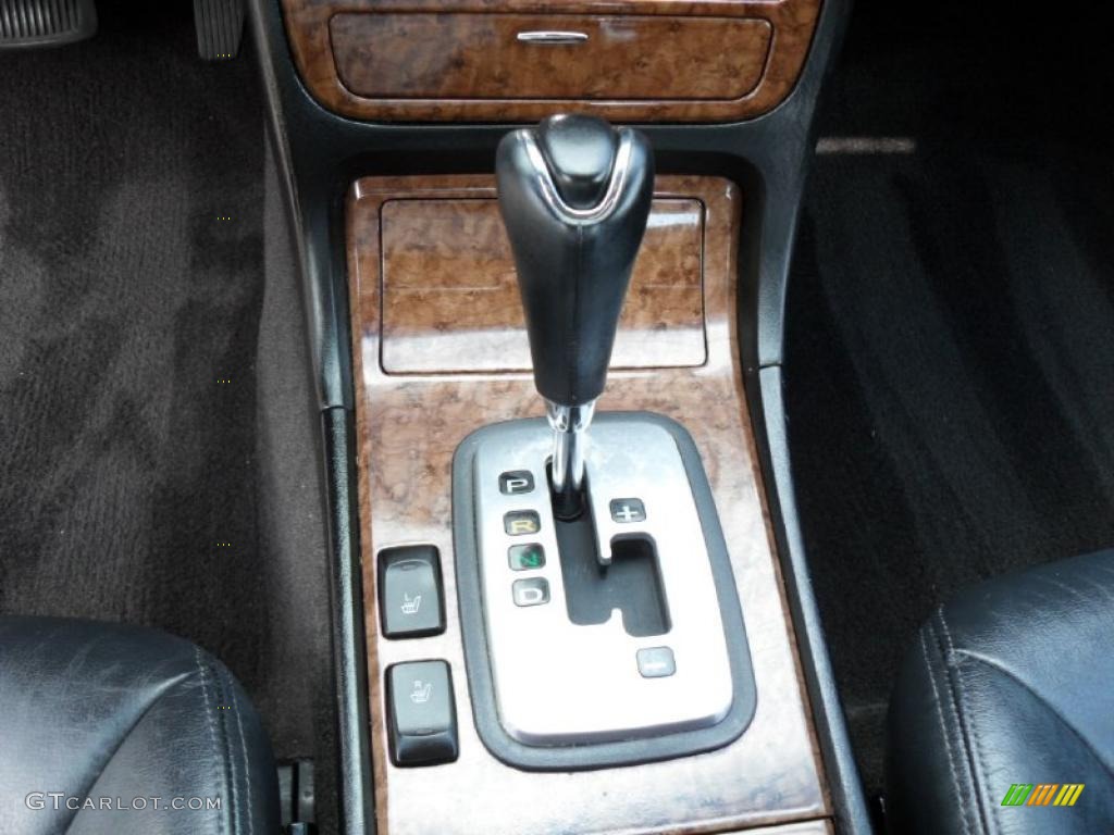 2004 XG350 L Sedan - Titanium / Black photo #10
