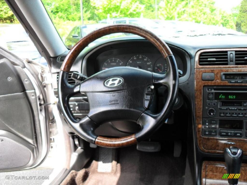 2004 XG350 L Sedan - Titanium / Black photo #14