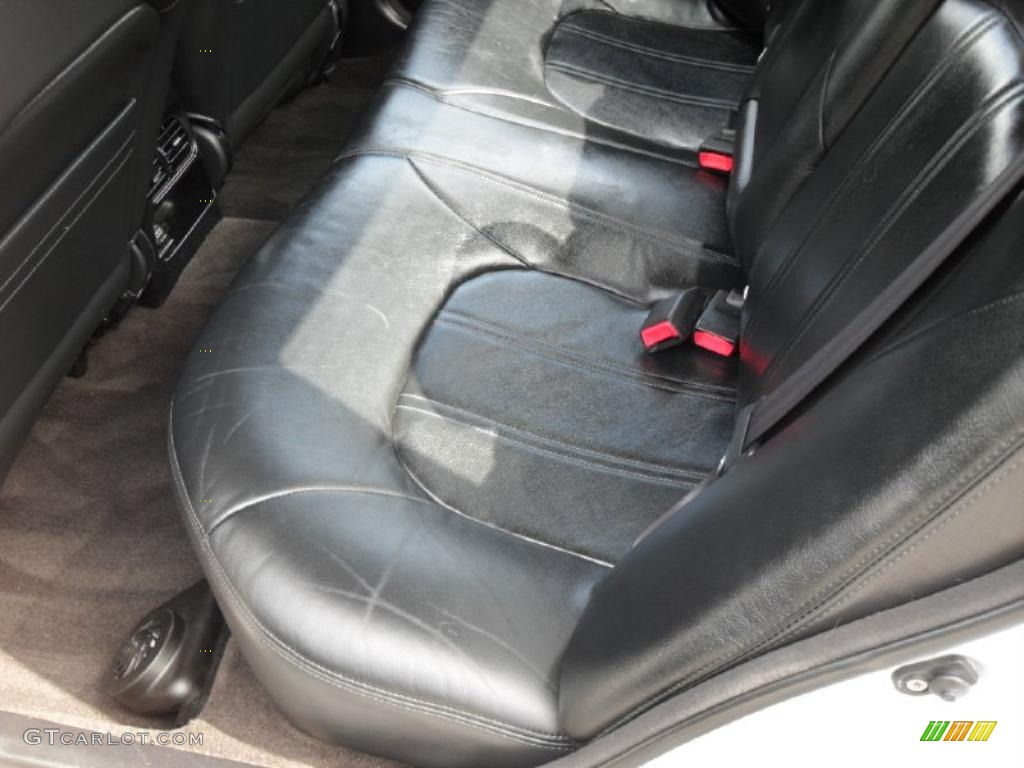 2004 XG350 L Sedan - Titanium / Black photo #16