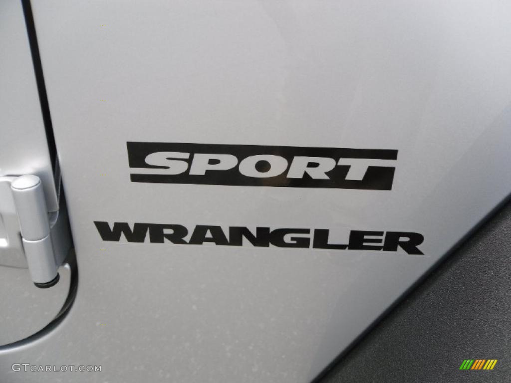 2010 Wrangler Sport 4x4 - Bright Silver Metallic / Dark Slate Gray/Medium Slate Gray photo #22