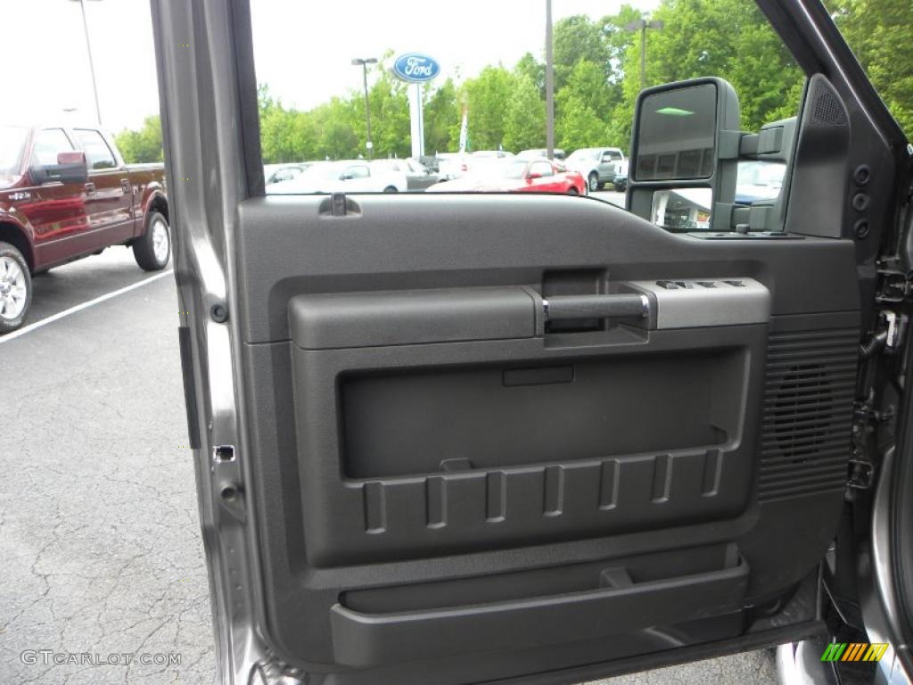 2011 F250 Super Duty Lariat Crew Cab 4x4 - Sterling Grey Metallic / Black Two Tone Leather photo #16