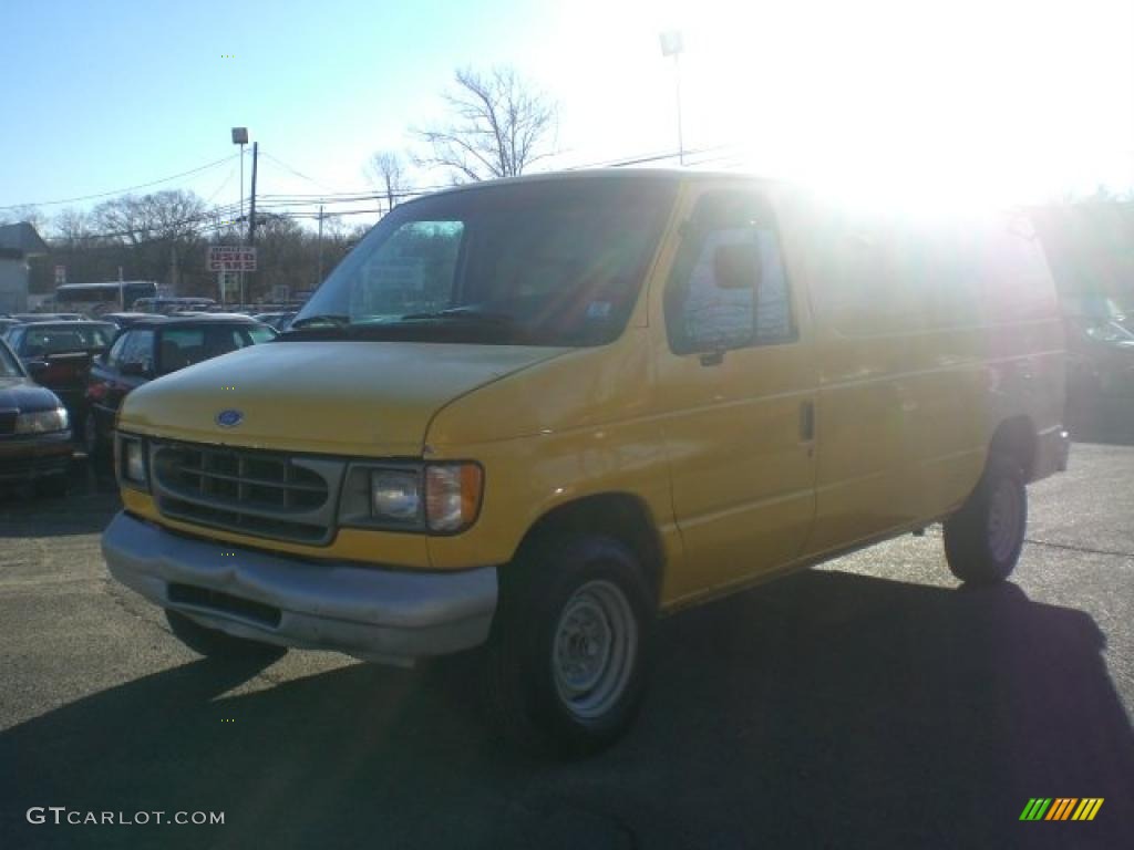 1996 E Series Van E250 Commercial - Yellow / Medium Gray photo #3
