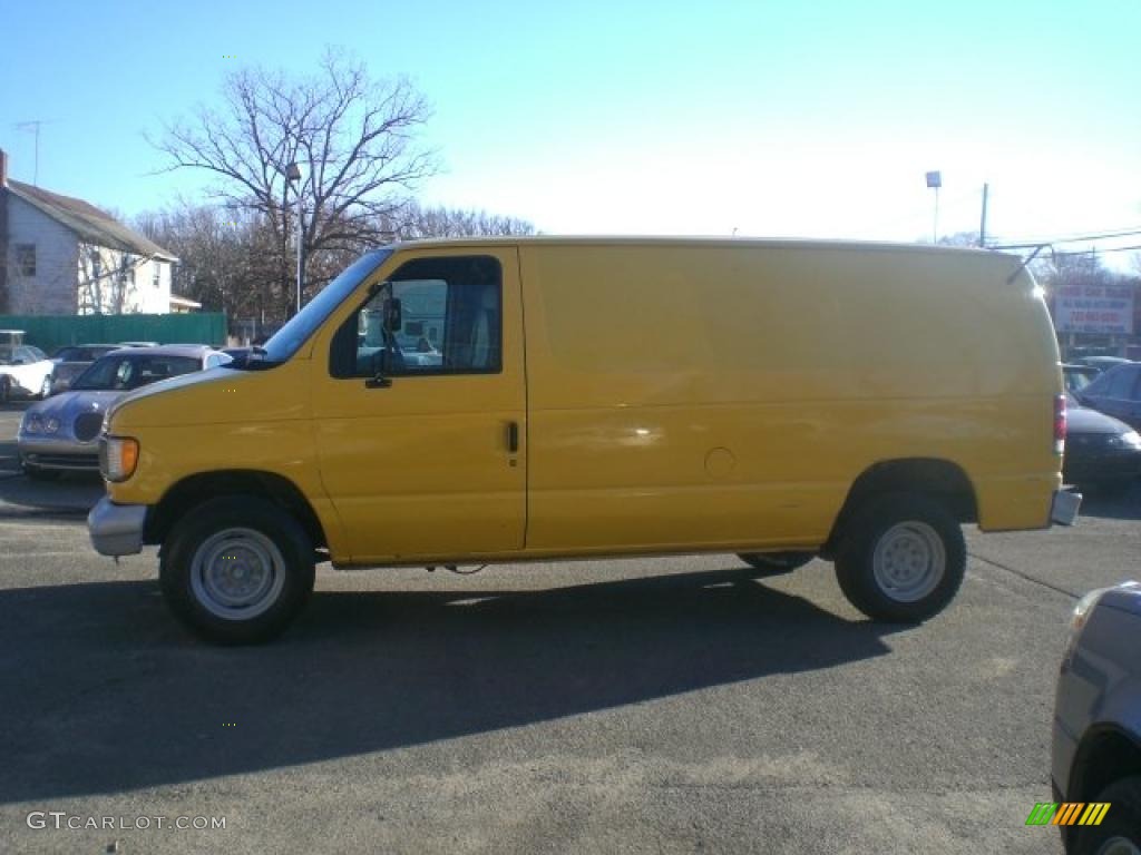 1996 E Series Van E250 Commercial - Yellow / Medium Gray photo #4