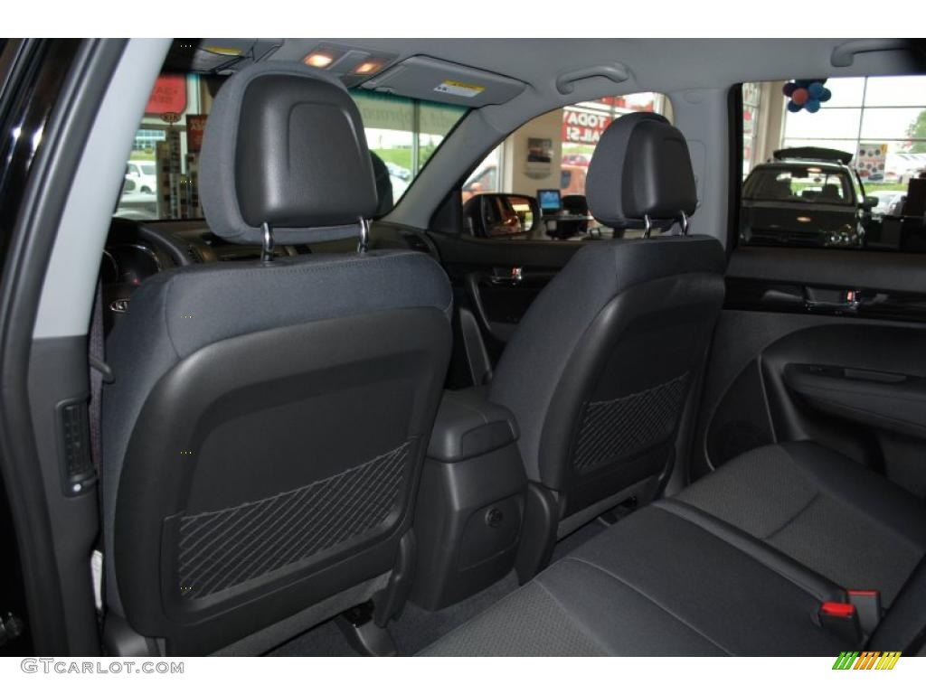 2011 Sorento LX - Ebony Black / Black photo #16