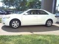 Super White - Camry LE Photo No. 18