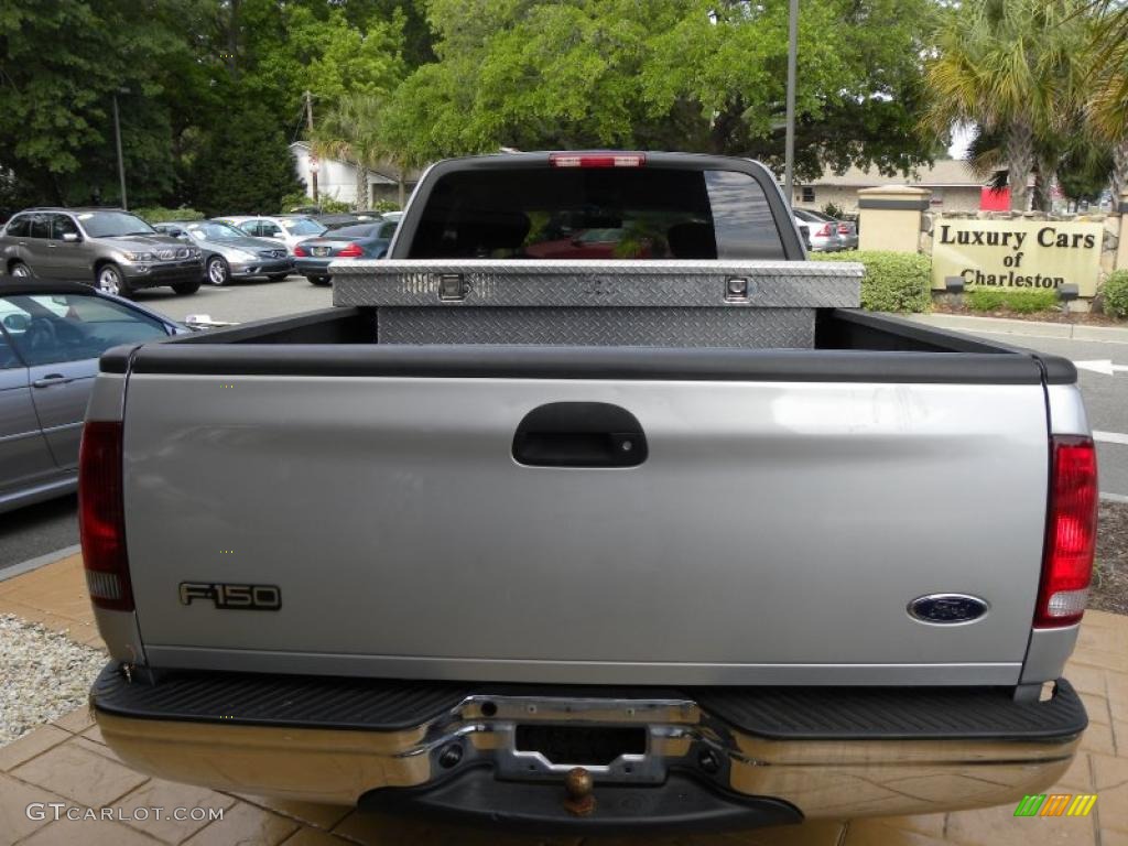 2002 F150 XLT SuperCab - Silver Metallic / Medium Graphite photo #8