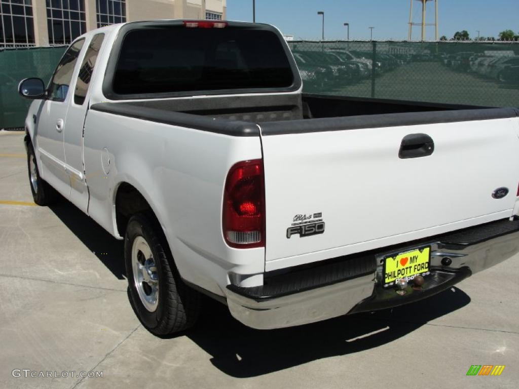 2002 F150 XLT SuperCab - Oxford White / Medium Graphite photo #5