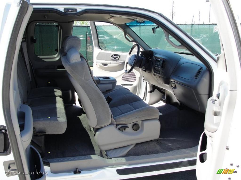2002 F150 XLT SuperCab - Oxford White / Medium Graphite photo #22