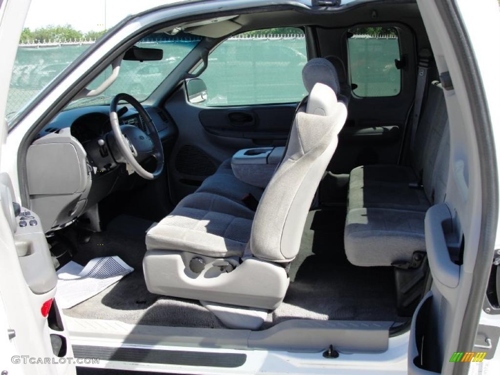 2002 F150 XLT SuperCab - Oxford White / Medium Graphite photo #28