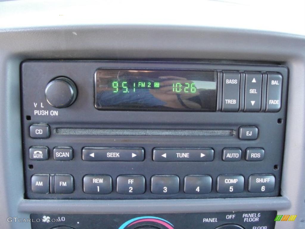 2002 F150 XLT SuperCab - Oxford White / Medium Graphite photo #37