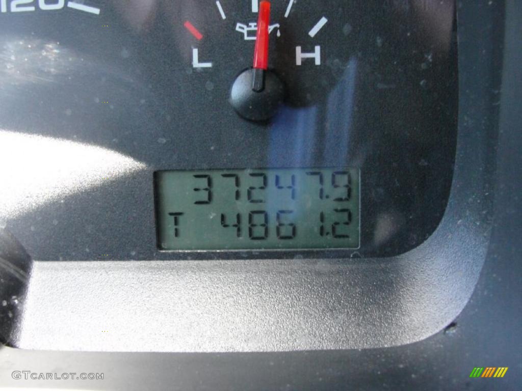 2006 F150 STX Regular Cab - Silver Metallic / Medium/Dark Flint photo #34