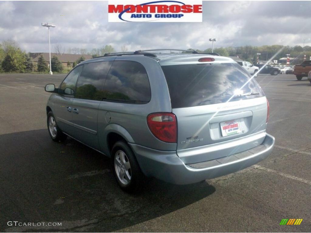 2006 Grand Caravan SXT - Butane Blue Pearl / Medium Slate Gray photo #5