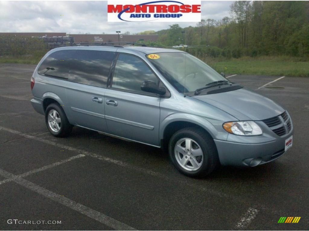 2006 Grand Caravan SXT - Butane Blue Pearl / Medium Slate Gray photo #22