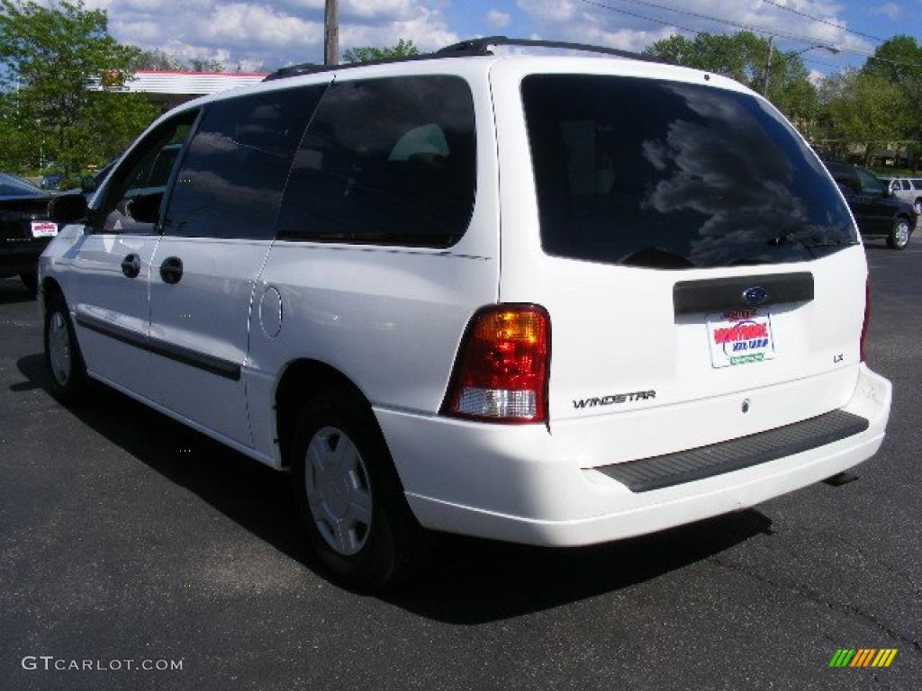 2003 Windstar LX - Vibrant White / Medium Graphite photo #3