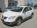 2006 Frosty White Pontiac Vibe   photo #2