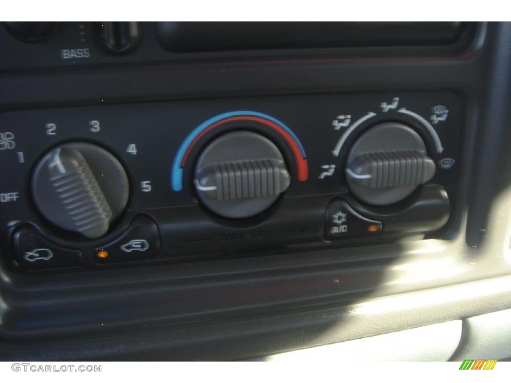 1999 Silverado 1500 LS Extended Cab 4x4 - Victory Red / Graphite photo #19