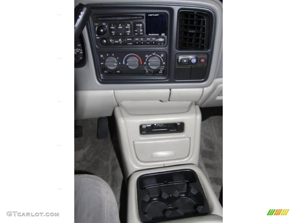 2001 Suburban 1500 LS - Medium Charcoal Gray Metallic / Light Gray/Neutral photo #5