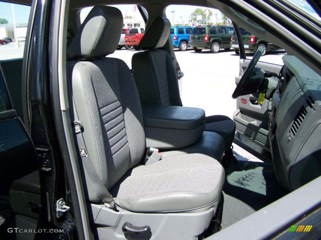 2007 Ram 1500 ST Quad Cab 4x4 - Brilliant Black Crystal Pearl / Medium Slate Gray photo #11