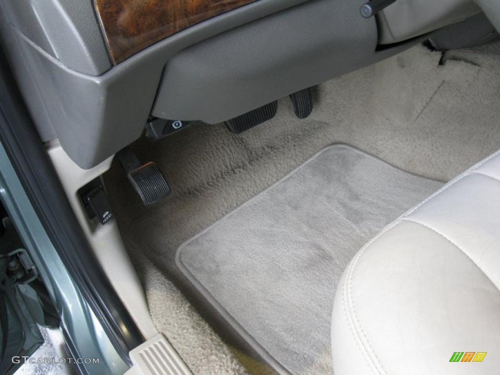 2006 Grand Marquis LS - Light Tundra Metallic / Medium Light Stone photo #13