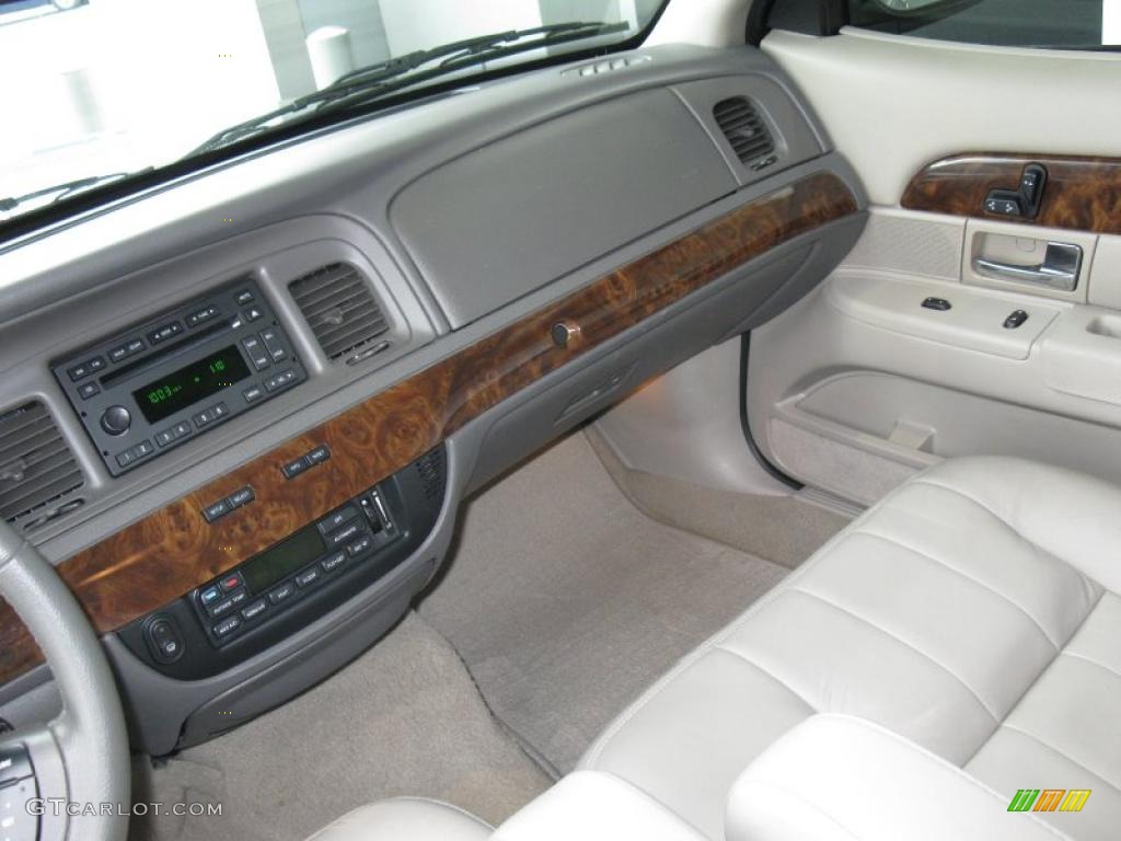 2006 Grand Marquis LS - Light Tundra Metallic / Medium Light Stone photo #19