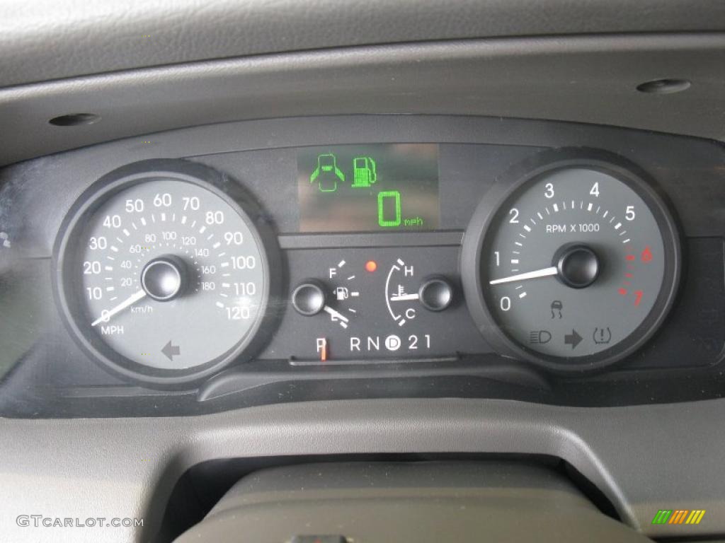 2006 Grand Marquis LS - Light Tundra Metallic / Medium Light Stone photo #23